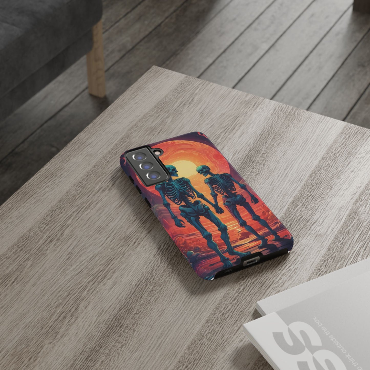 Carcasa de teléfono con esqueletos románticos, funda resistente para teléfono, accesorio de Halloween, regalo único, funda de teléfono para parejas, estética espeluznante.
