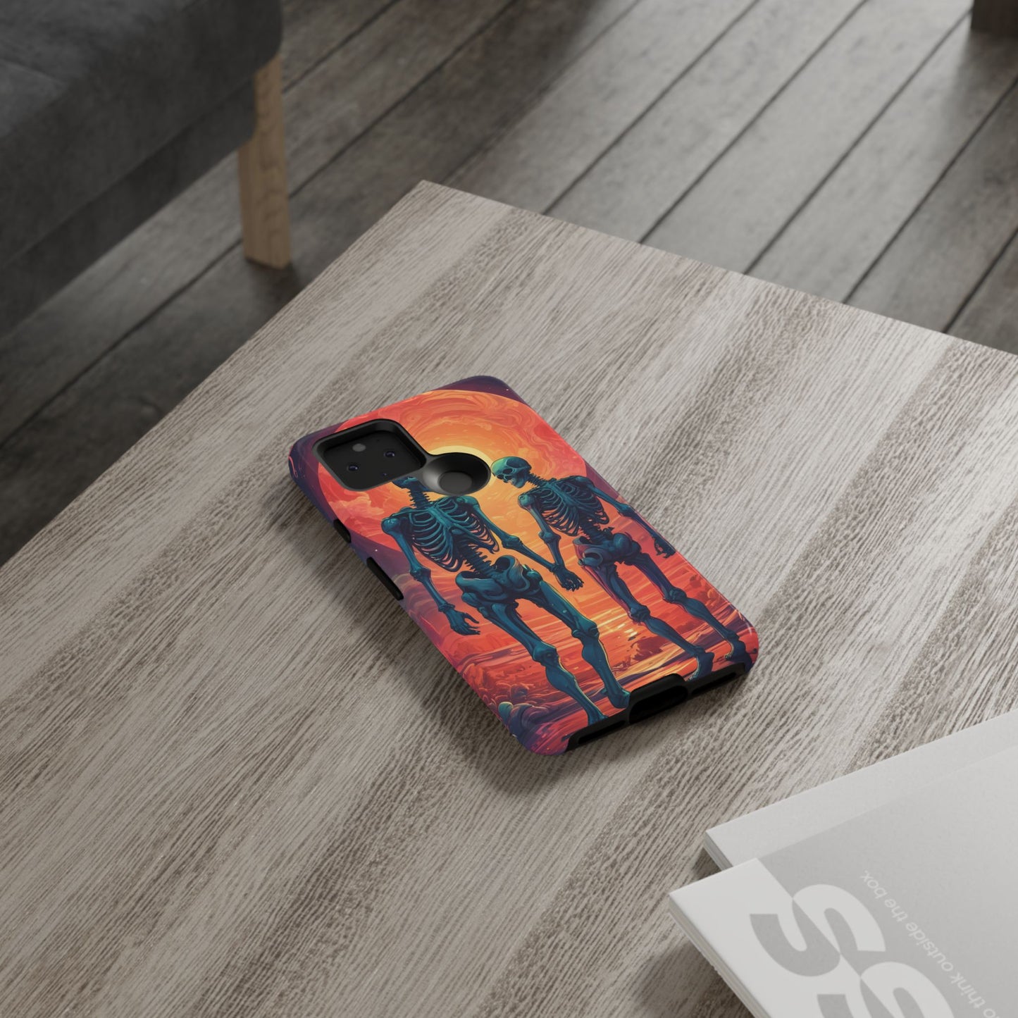 Carcasa de teléfono con esqueletos románticos, funda resistente para teléfono, accesorio de Halloween, regalo único, funda de teléfono para parejas, estética espeluznante.