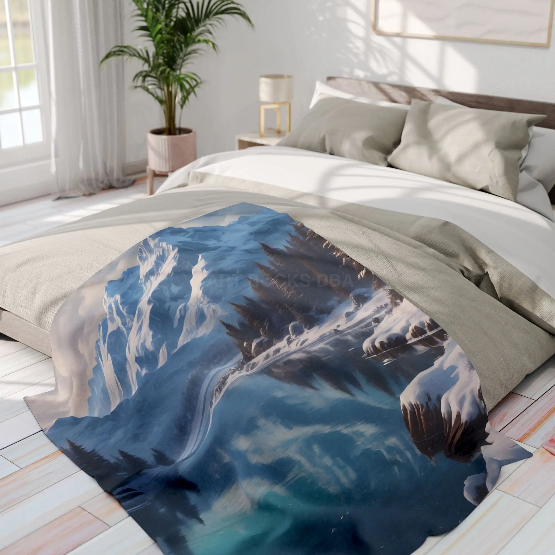Fleece Blanket - Arctic Glacial Frozen Lake in the Mountains Design - Home Decor